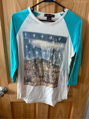New With Tags, Women’s Size Medium 3/4 Sleeve Shirt